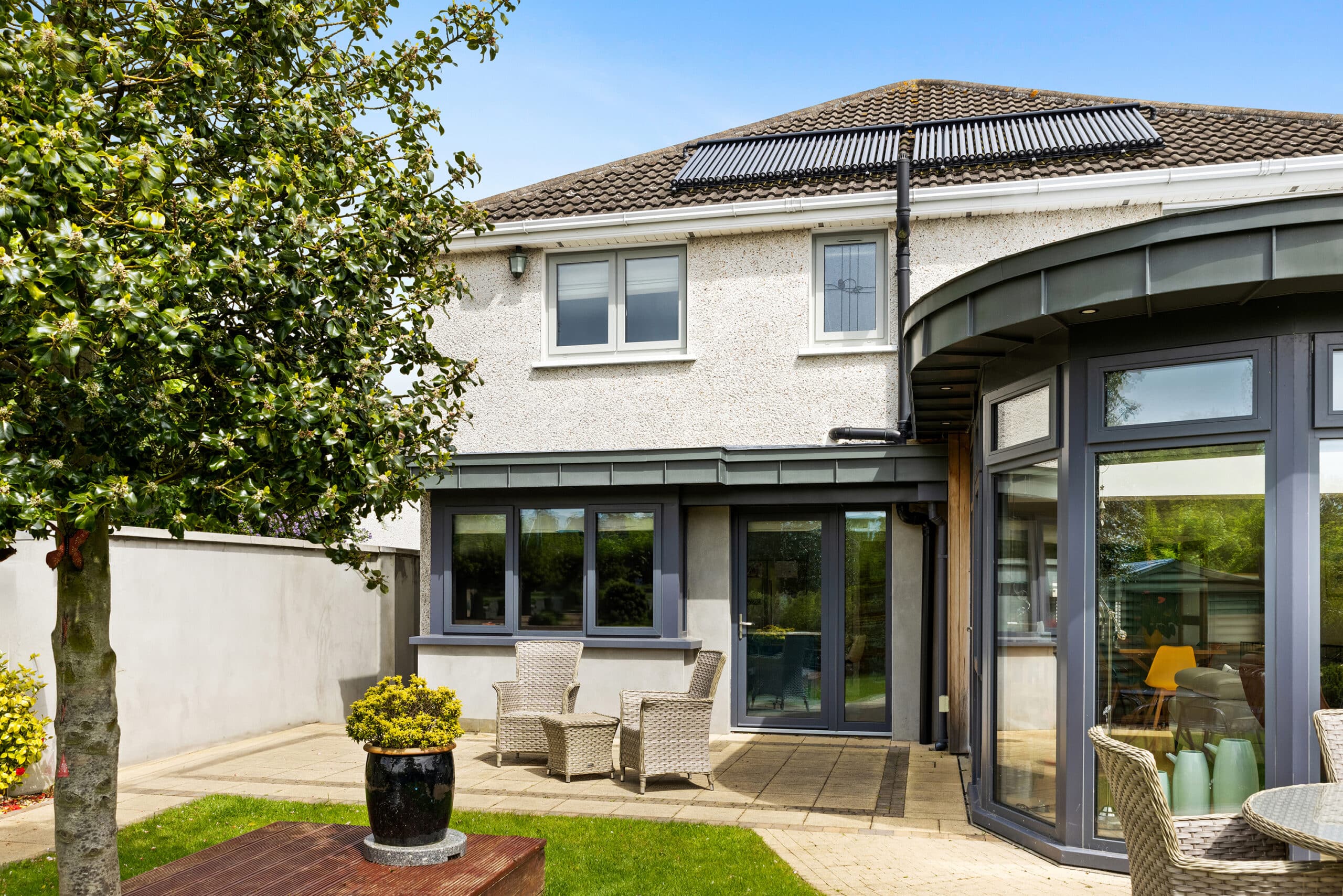 Finesse Frame Windows, Agate grey