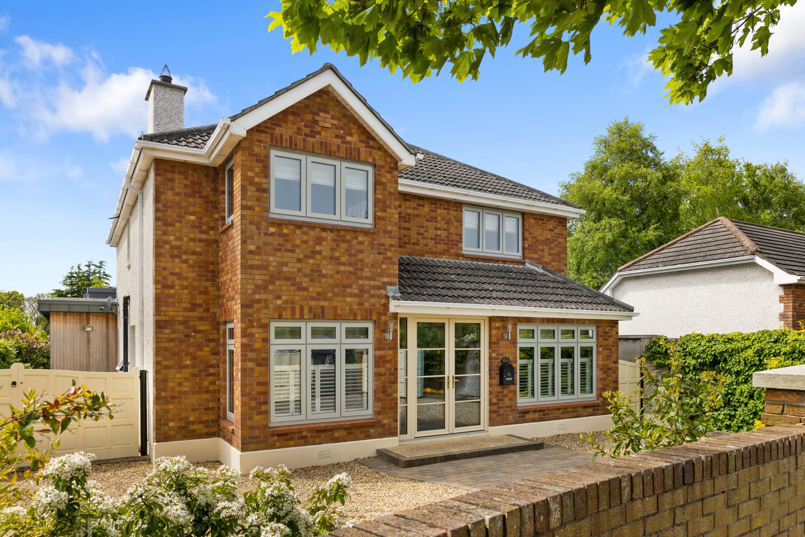 Finesse Frame windows, Agate Grey