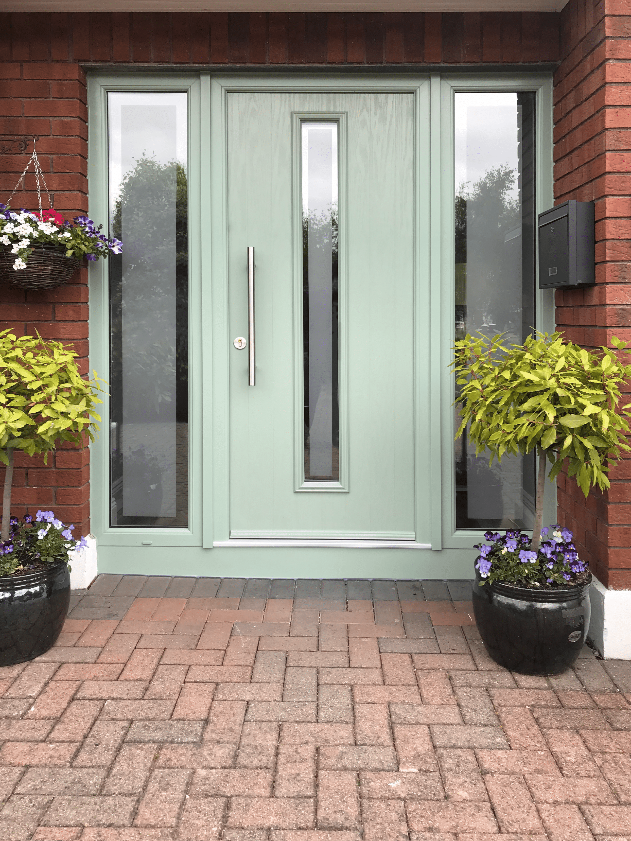 Chartwell Green composite front door