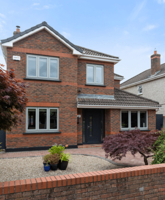 Finesse Frame windows in Agate Grey