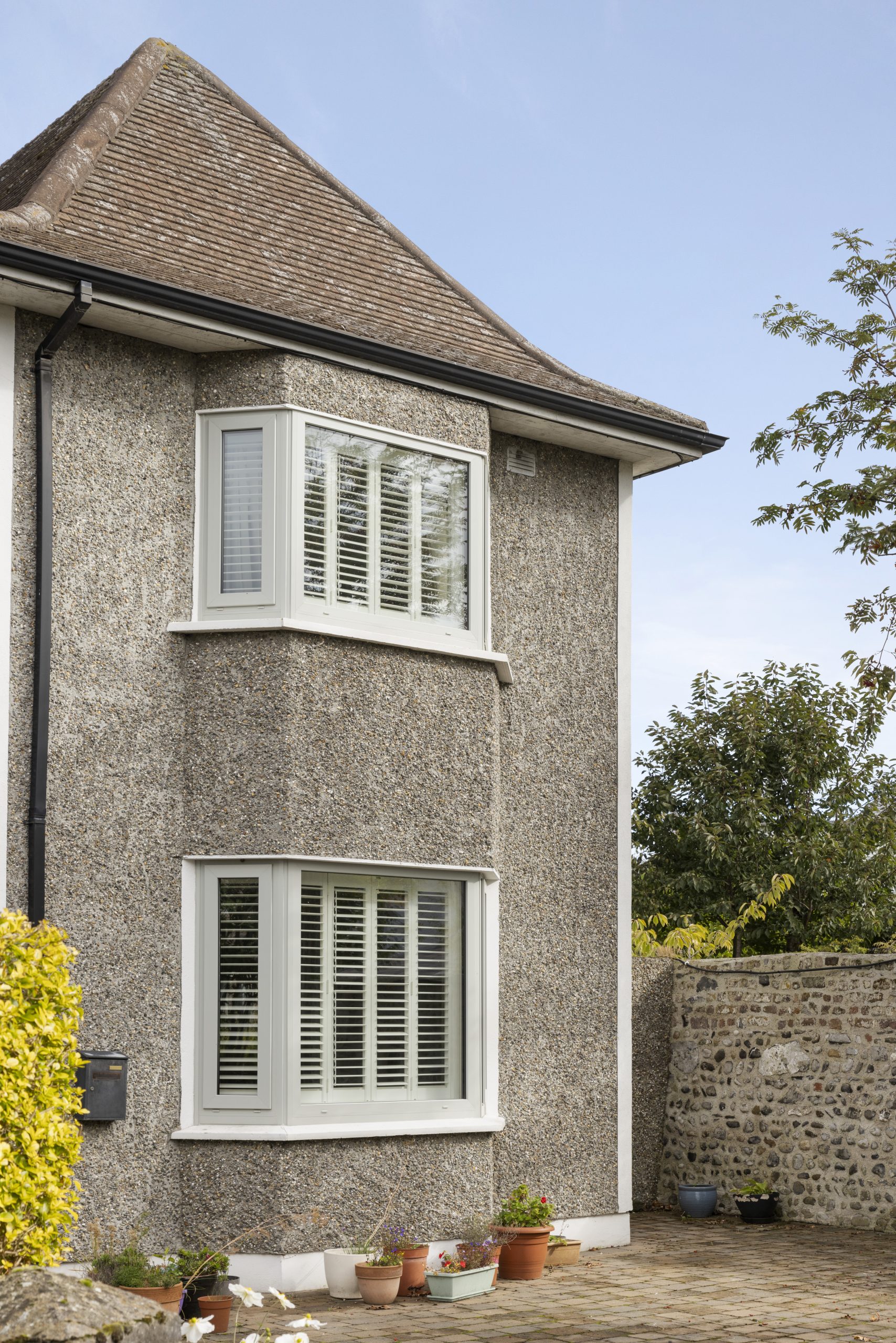 Finesse Frame bay windows, Agate Grey