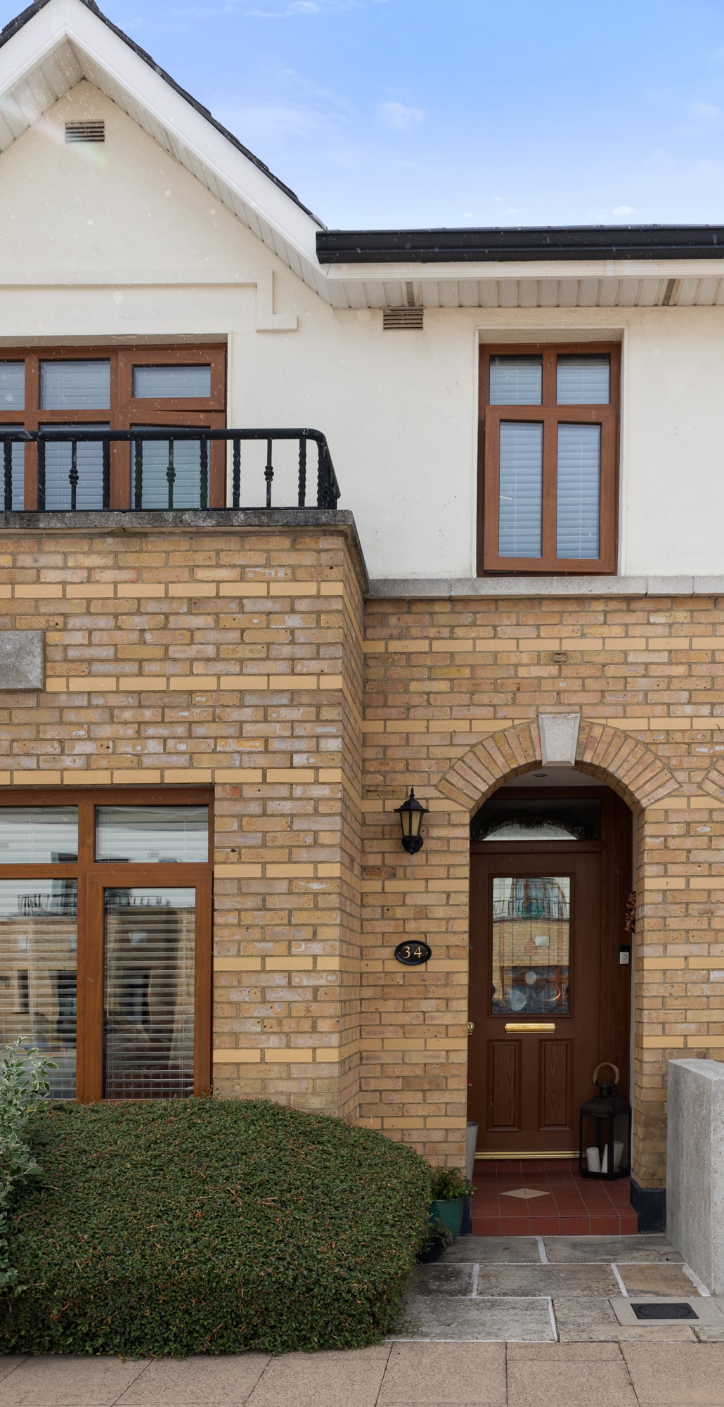 Global Home Improvements windows and composite doors in Golden Oak