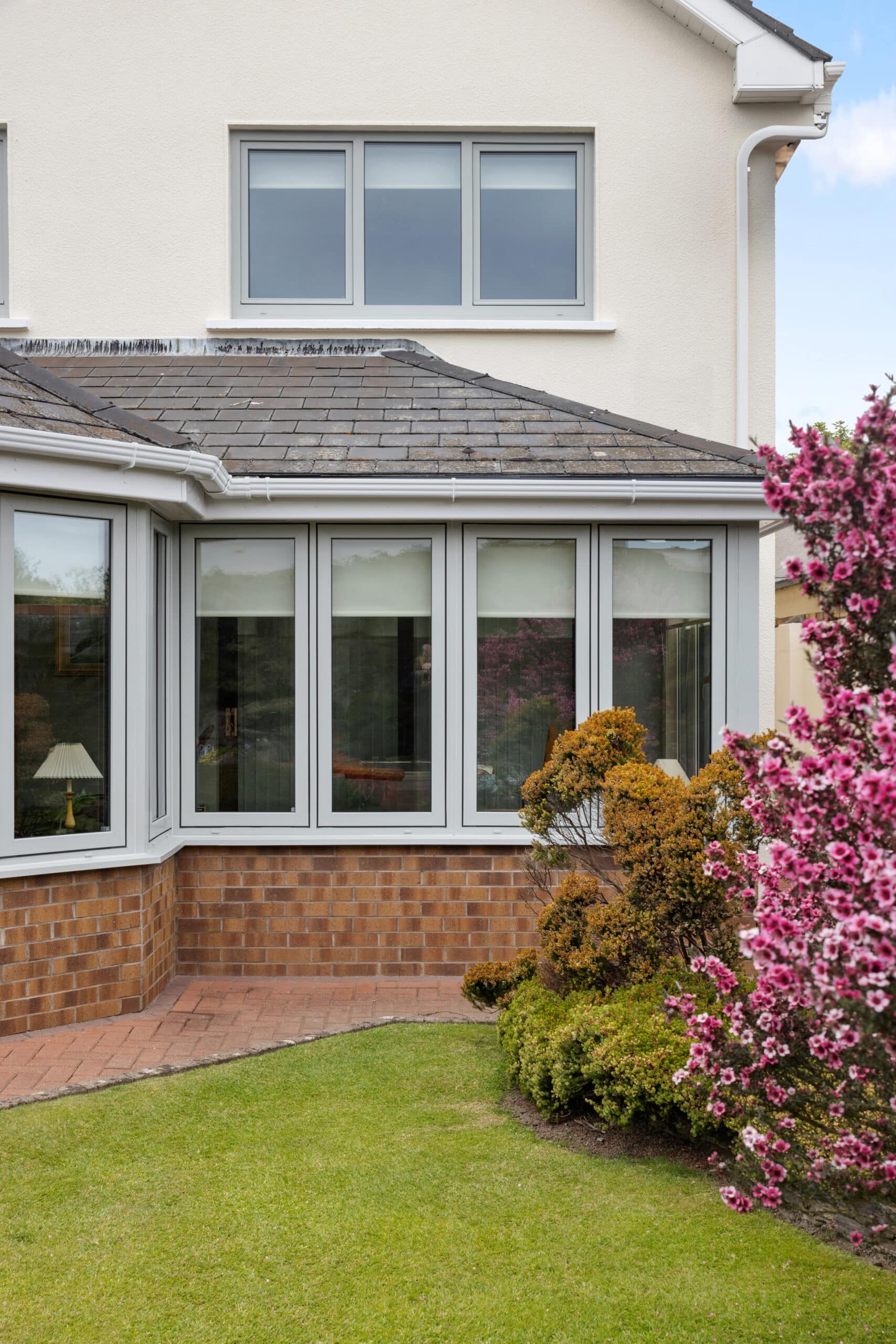 Global Home Improvements Flush Frame windows in Agate Grey