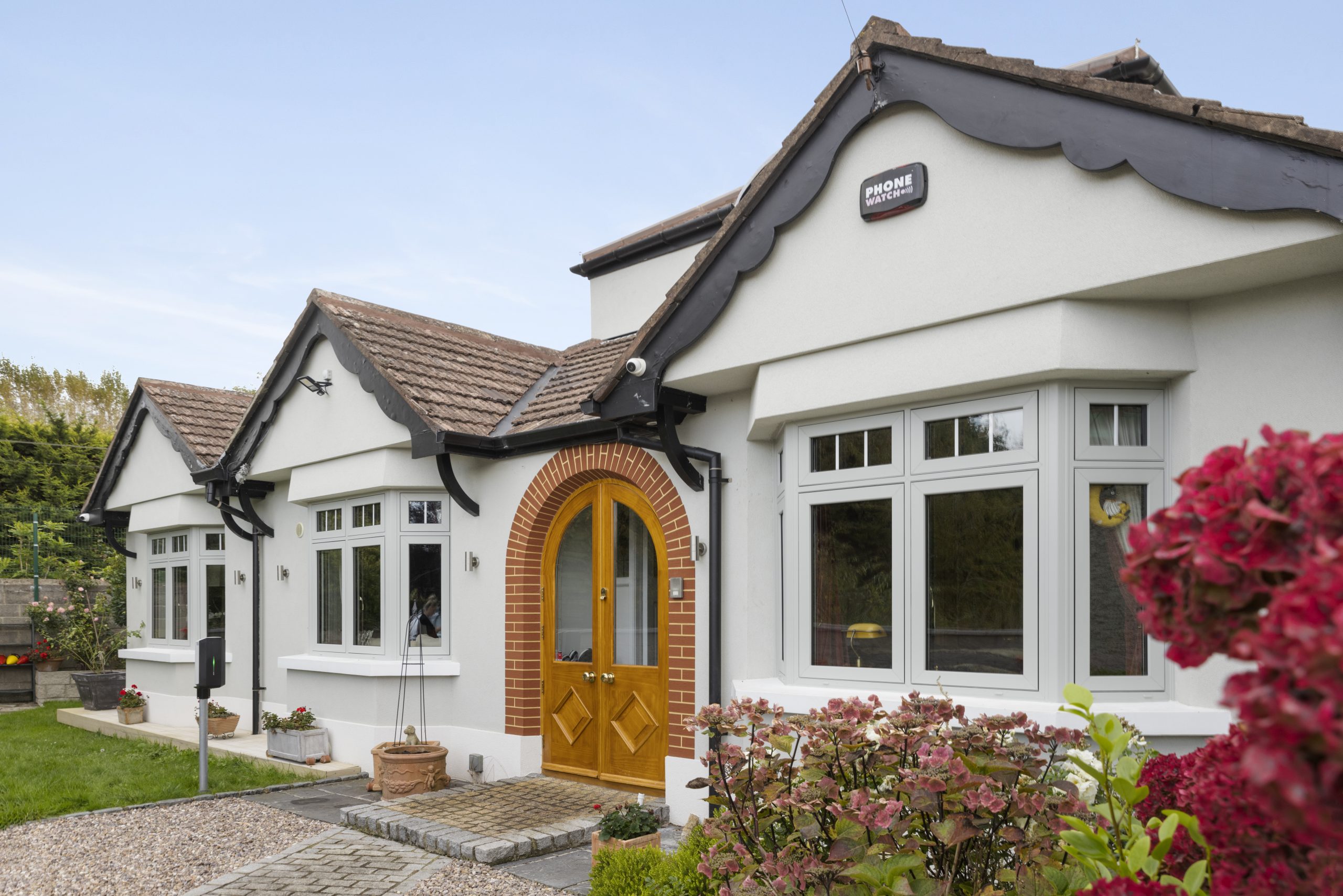 Churchtown home, Flush Frame windows