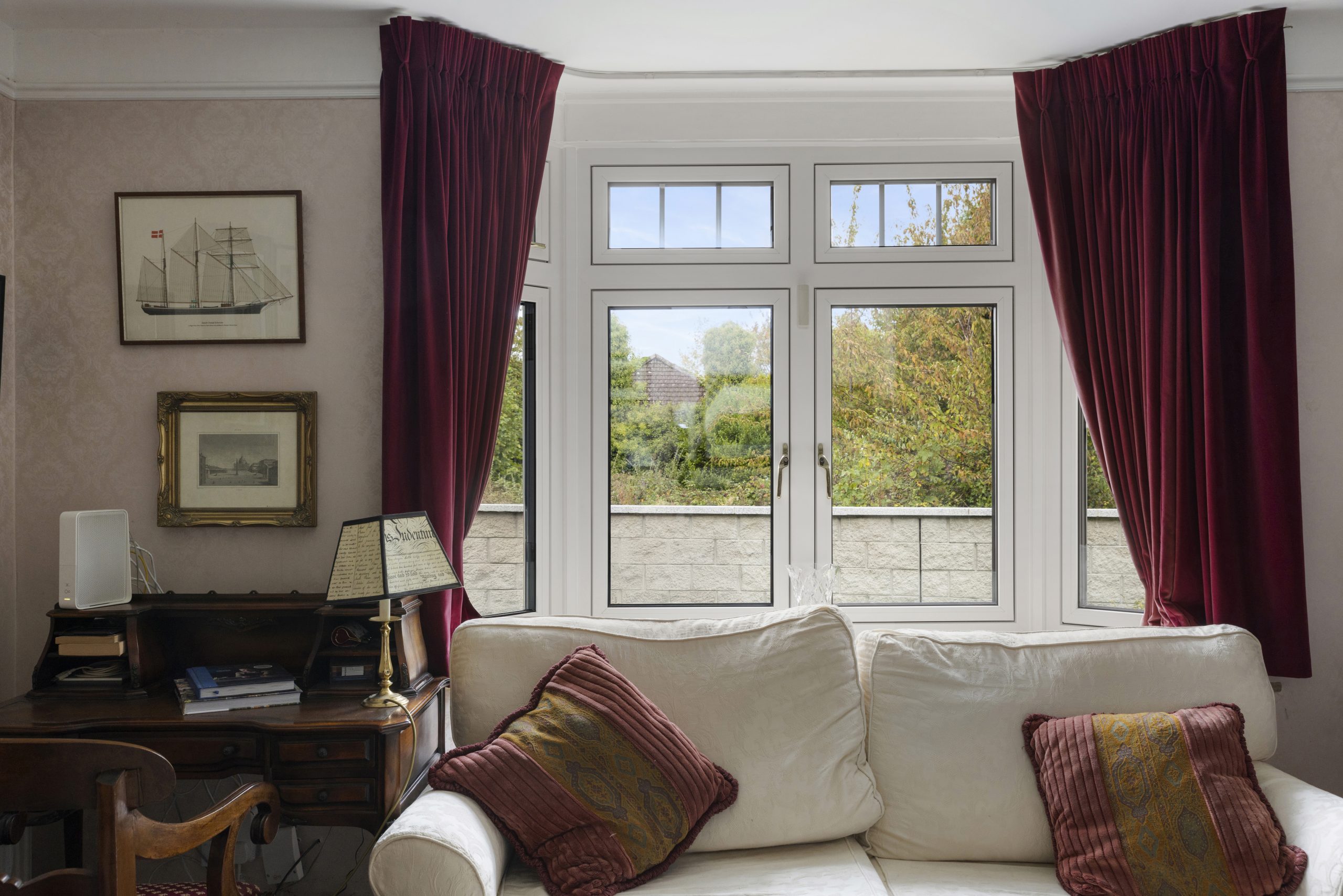 Flush Frame windows interior